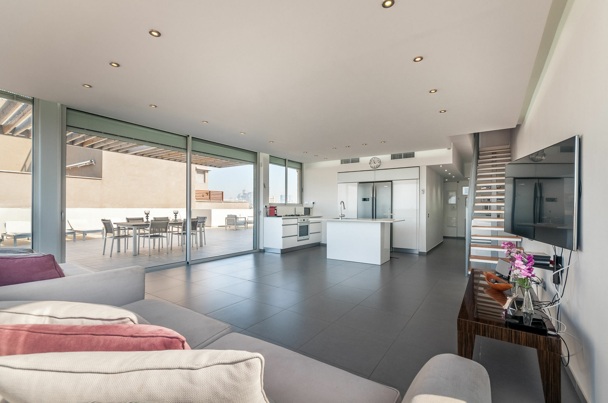 Abarbanel St Incredible Penthouse Apartment Tel Aviv Exterior photo